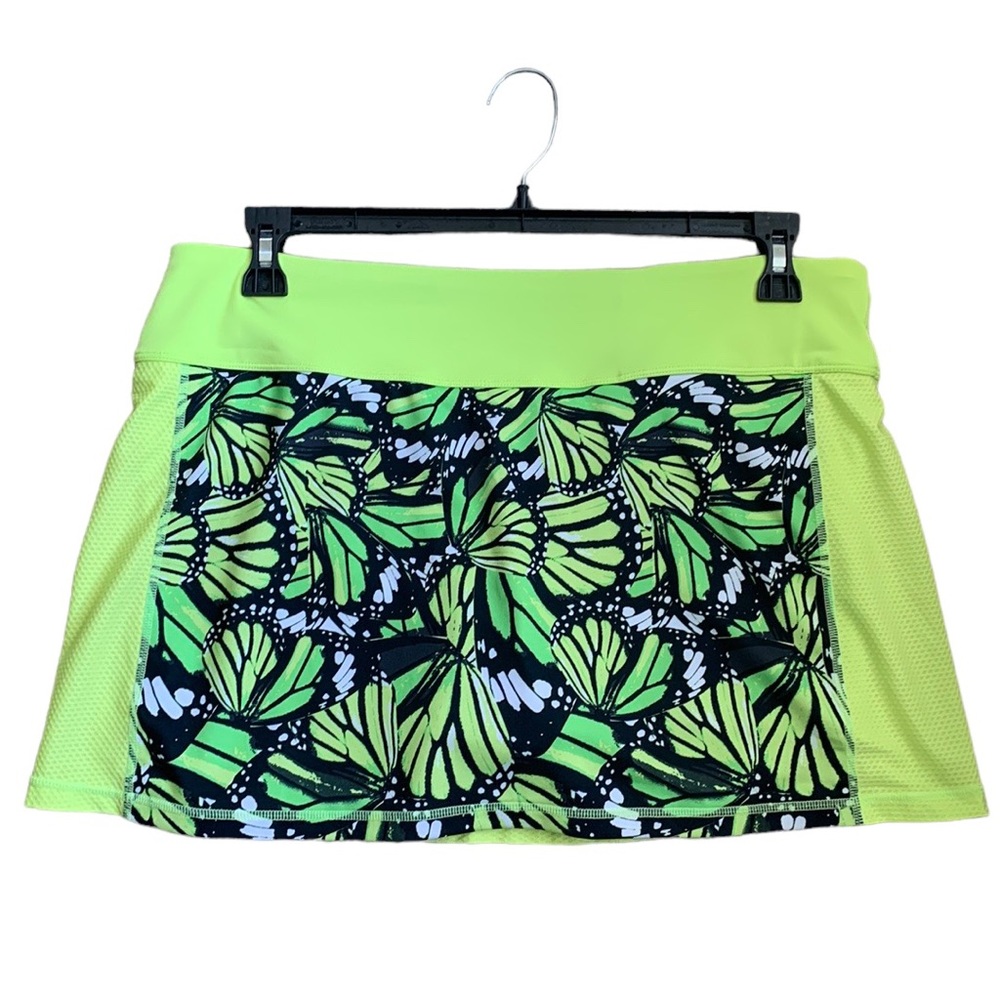 Fila womans tennis shorts size L
